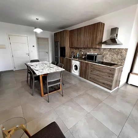 Stylish & Modern In St Pauls Bay Apartment St. Paul's Bay