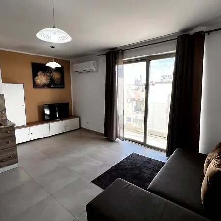 Apartment Stylish & Modern In St Pauls Bay *